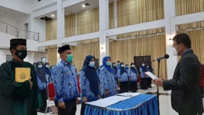 Tingkatkan Potensi Kerja, Pjs Bupati Padang Pariaman Lantik 132 ASN