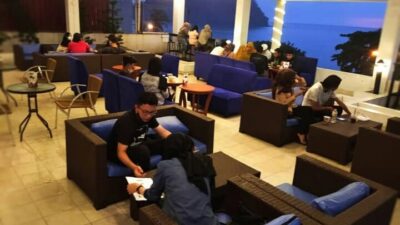 Mr. Seafood, Solusi Wisatawan Sumbar Rasakan Olahan Laut yang Khas !
