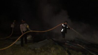 Salah Satu Kafe Jalan Lintas Sumatera Dharmasraya Hangus Dilalap Api