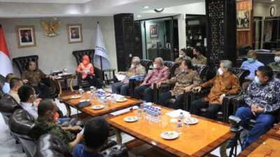 Dapatkan Pengaduan, DPD RI Adakan Rapat dengan Asosiasi Penyelenggara Haji dan Umroh