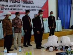 Usai Ditetapkan KPU, Hamsuardi – Risnawanto Lakukan Sujud Syukur