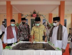 Gubernur Irwan Prayitno Resmikan Masjid Al Mustasyifa Yang Di Prakarsai Yayasan Darianis Yatim
