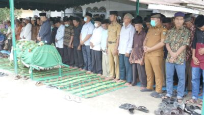 Kades Rawang Meninggal, Bupati Asahan Datangi Rumah Duka