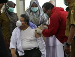 Pasca Pelantikan Pilkada, Wako Solok Jalani Vaksinasi Covid Ke-2