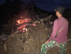 Satgas TMMD 110/ Kodim 1201 Jaga Lokasi Pembakaran Kayu di Tolok