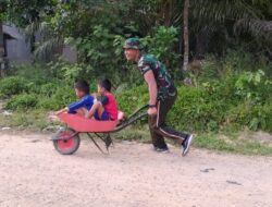 Cara Unik Satgas TMMD 110/ Kodim 1201 Mencoba Jalan yang Sudah Diperbaiki