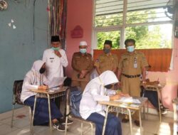Wabup Pasbar Pantau Pelaksanaan UAS Tingkat SMP