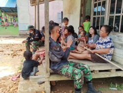 Satgas TMMD 110/ Kodim 1201 Dengarkan Curhat Ibu-ibu Desa Tolok Sewaktu Komsos