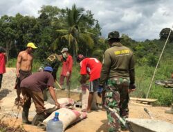 Satgas TMMD 110/ Kodim 1201 Bersihkan Jalur Jembatan Darurat