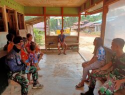 Manfaatkan Waktu Luang, Satgas TMMD 110/ Kodim 1201 Sambangi Rumah Warga