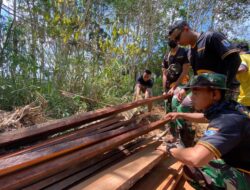 Satgas TMMD 110/ Kodim 1201 Bantu Warga Cari Titik Rusak Aliran Air