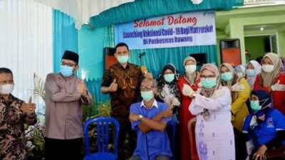 Launching Vaksinasi Covid-19 bagi Lansia dan Aparat Pelayan Publik di Padang