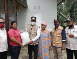 Wawako Solok Tinjau Rumah Warga Rusak Karena Angin Kencang