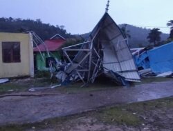 Cuaca Ekstrim Melanda Wilayah Pessel, Puluhan Rumah Rusak Parah