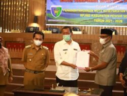 Bupati dan Ketua DPRD Pessel Tandatangani Nota Kesepakatan Ranwal RPJMD 2021-2026