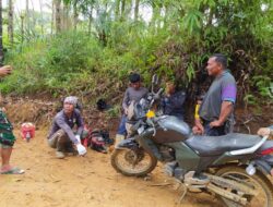 Istirahat Siang Pasiter Ngopi Bareng Bersama Anggota Satgas TMMD 110/ Kodim 1201