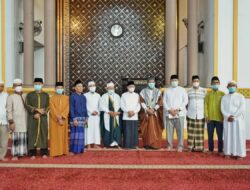 Bupati Asahan Salat Idul Fitri 1442 H di Masjid H. Achmad Bakrie Kisaran