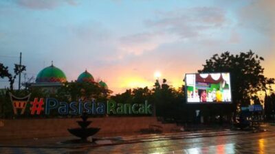 Arsitektur Baru Landmark di Taman Spora