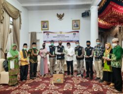 ACT Bukittinggi Serahkan Air Minum Wakaf
