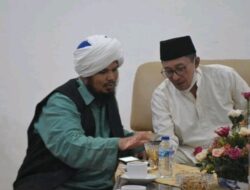 Ustadz Derry Sulaiman Bersilaturahmi ke Gedung Indo Jolito Batusangkar