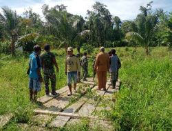 Antusias Masyarakat Di Lokasi TMMD Walau Terik