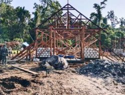 Masyarakat Kampung Dorba Bangun Gereja Baru
