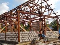 Pembangunan Balai Kampung bersama Kepala Kampung Betaf III