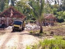 TMMD Kodim 1712/Sarmi Bangun Rumah Pastori, Gereja, dan Balai Kampung