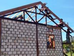 Warga dan Satgas TMMD Manfaatkan Material Bangunan dengan Baik