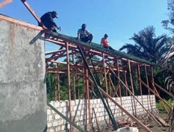 Satgas TMMD dan Warga Tak Peduli Halangan dan Rintangan