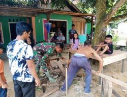 Dorong Perekonomian, Satgas TMMD ke 111 kodim 1202/Singkawang Bantu Warga Membuat Kursi