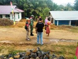 Pasiter Kodim 1202/Singkawang Satgas TMMD Ke-111 Komsos Di Lokasi TMMD