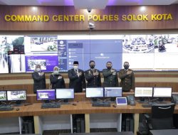 Wako Ikuti Upacara HUT Bhayangkara Ke-75 Secara Virtual di Mapolres Solok Kota