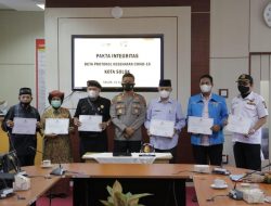 Wako Menandatangani Pakta Integritas Duta Protokol Kesehatan Covid 19 Kota Solok
