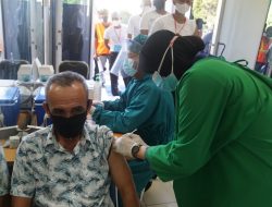 Serbuan Vaksinasi Oleh TNI AL (Lantamal II) Untuk Masyarakat Maritim