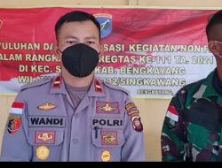 TNI Dan POLRI Semakin Kuat Dalam Mengingatkan Warganya Di Lokasi TMMD Regtas Ke 111 Kodim 1202/Skw.