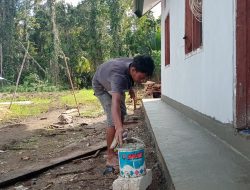 Satgas TMMD Laksanakan Pengacian Rabat Luar Gereja