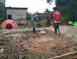 Pasiter Kodim 1202/Skw Pacu Warga Desa Sentangau Jaya