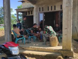 Serunya Ngopi Bareng Warga Di Teras Rumah.