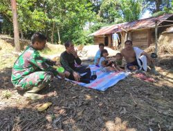 Keakraban Dengan Warga Dilokasi Satgas TMMD ke-111 Kodim 1202/Singkawang
