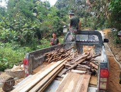 Mobil Dinas Angkut Bahan Material