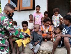 Satgas TMMD Kodim Sarmi: Anak-anak Harus Semangat dan Rajin Belajar