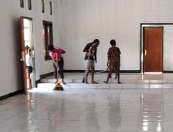 Sikap dan Teladan Satgas TMMD Ditiru Anak-anak Kp. Dorba