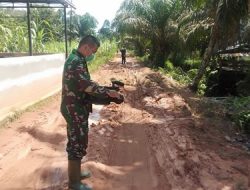 Tim Pendim 1207/Pontianak Turun Ke Lapangan Gali Berita TMMD Ke-111
