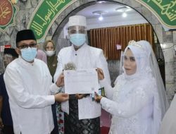 Pengantin Baru di Padang kini Terima “Sikado” dari Pemko