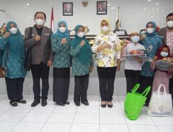 60 Siswa Terima Bantuan Berupa Sarung, Ini Kata Ketua TP PKK Provsu