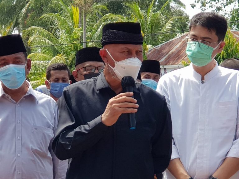 Gubernur Sumbar Instruksikan OPD Gelar Shalat Ghaib bagi Nasrul Abit