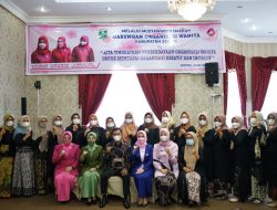 Wabup Hadiri Musyawarah Daerah Sekaligus Pengukuhan GOW Kabupaten Solok 2021-2024