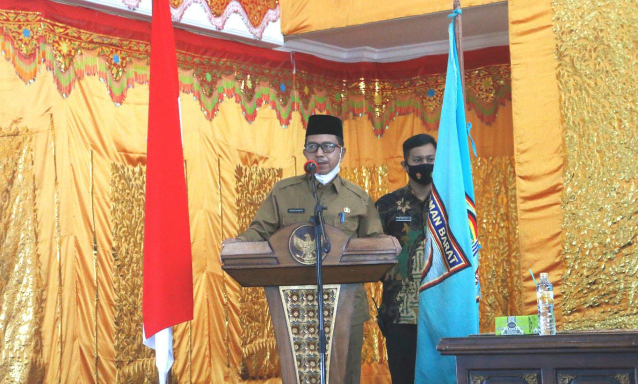 Wabup Pasbar Risnawanto Launching Badan Wakaf Darul Hikmah