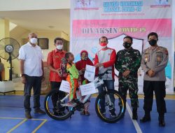 Wako Solok Bagi Sepeda Di Gebyar Vaksin HUT IDI ke-71
